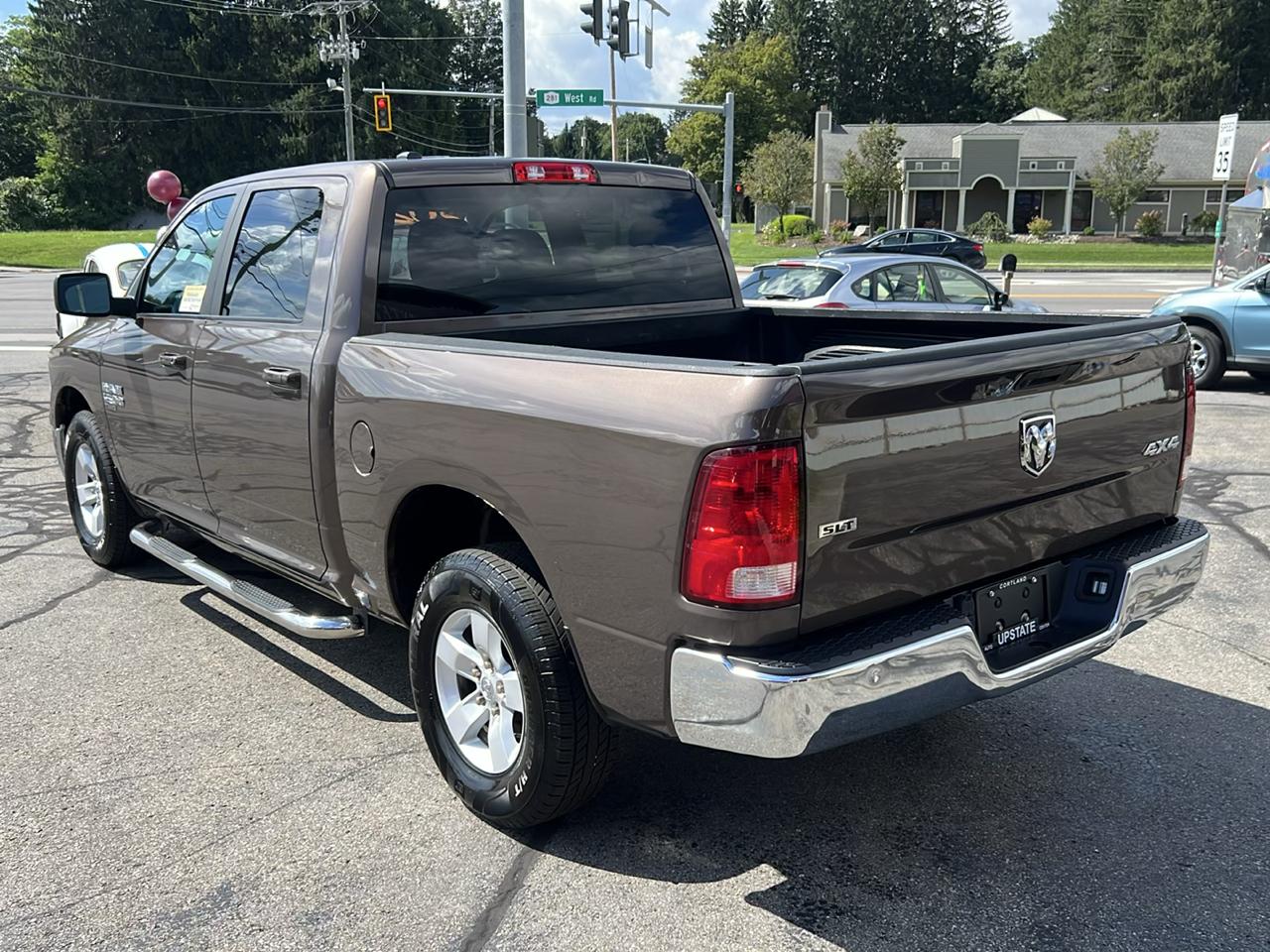 RAM 1500 Classic SLT 4x4 Crew Cab 5'7" Box 2021