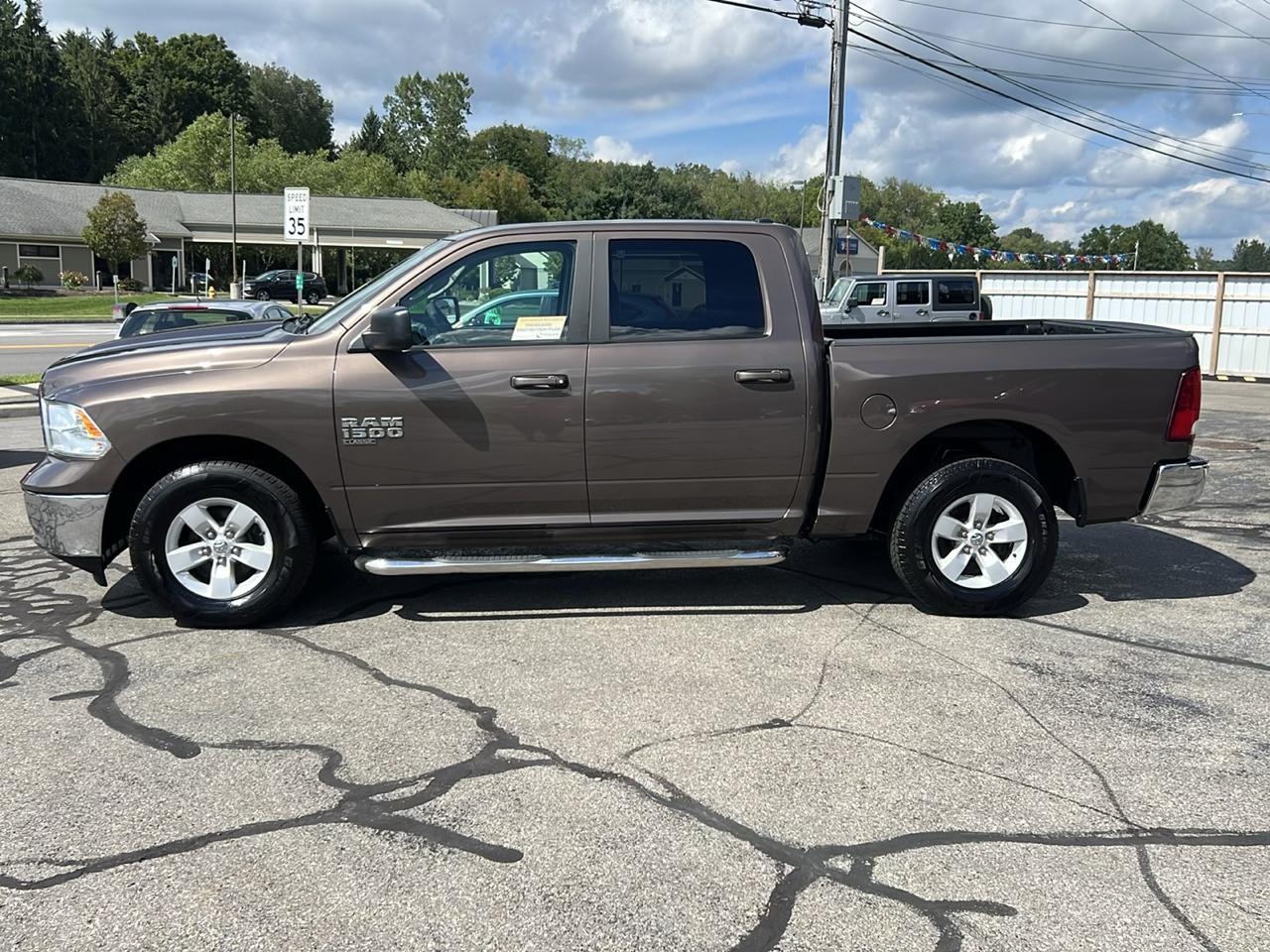 RAM 1500 Classic SLT 4x4 Crew Cab 5'7" Box 2021