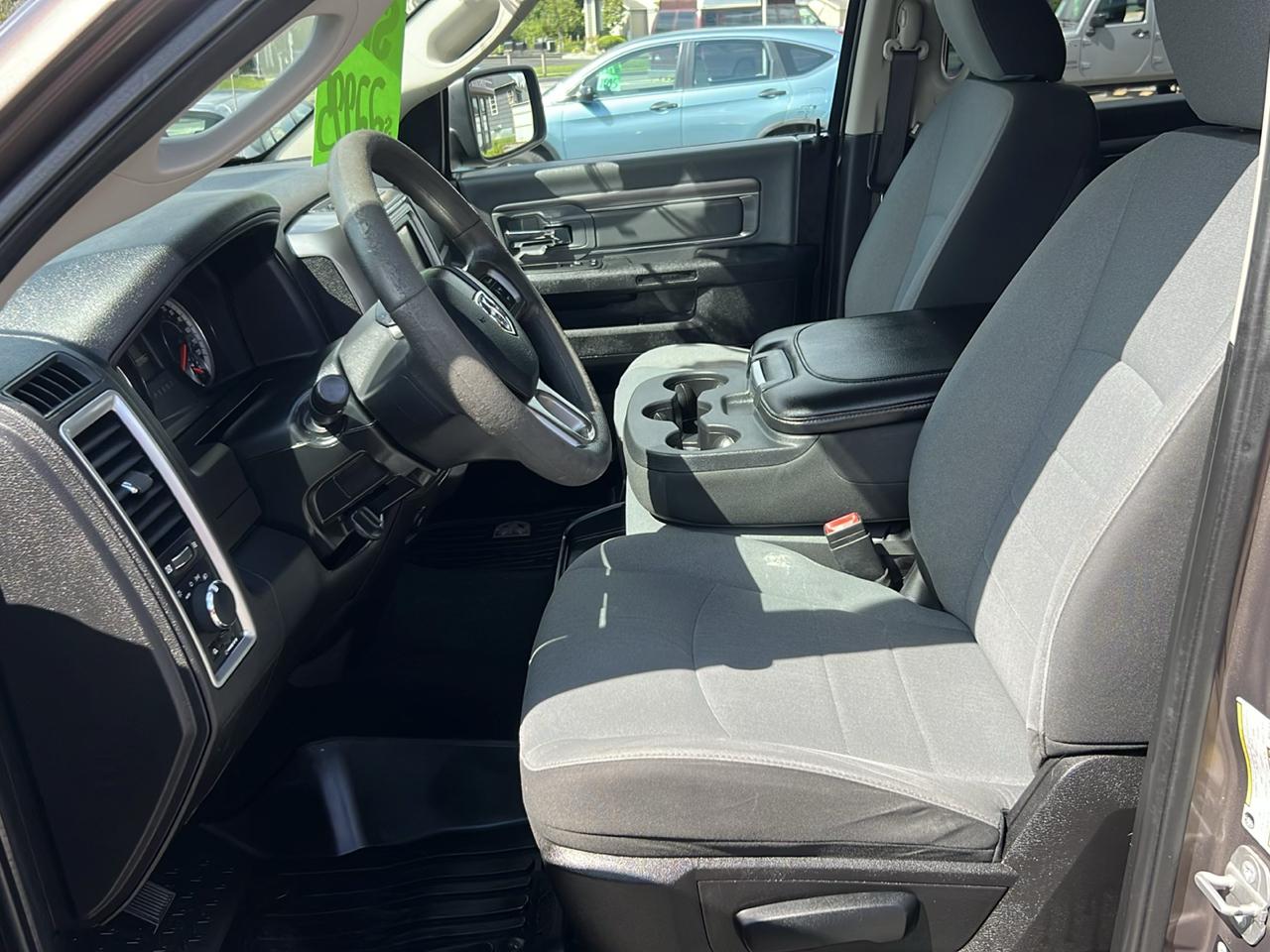 RAM 1500 Classic SLT 4x4 Crew Cab 5'7" Box 2021