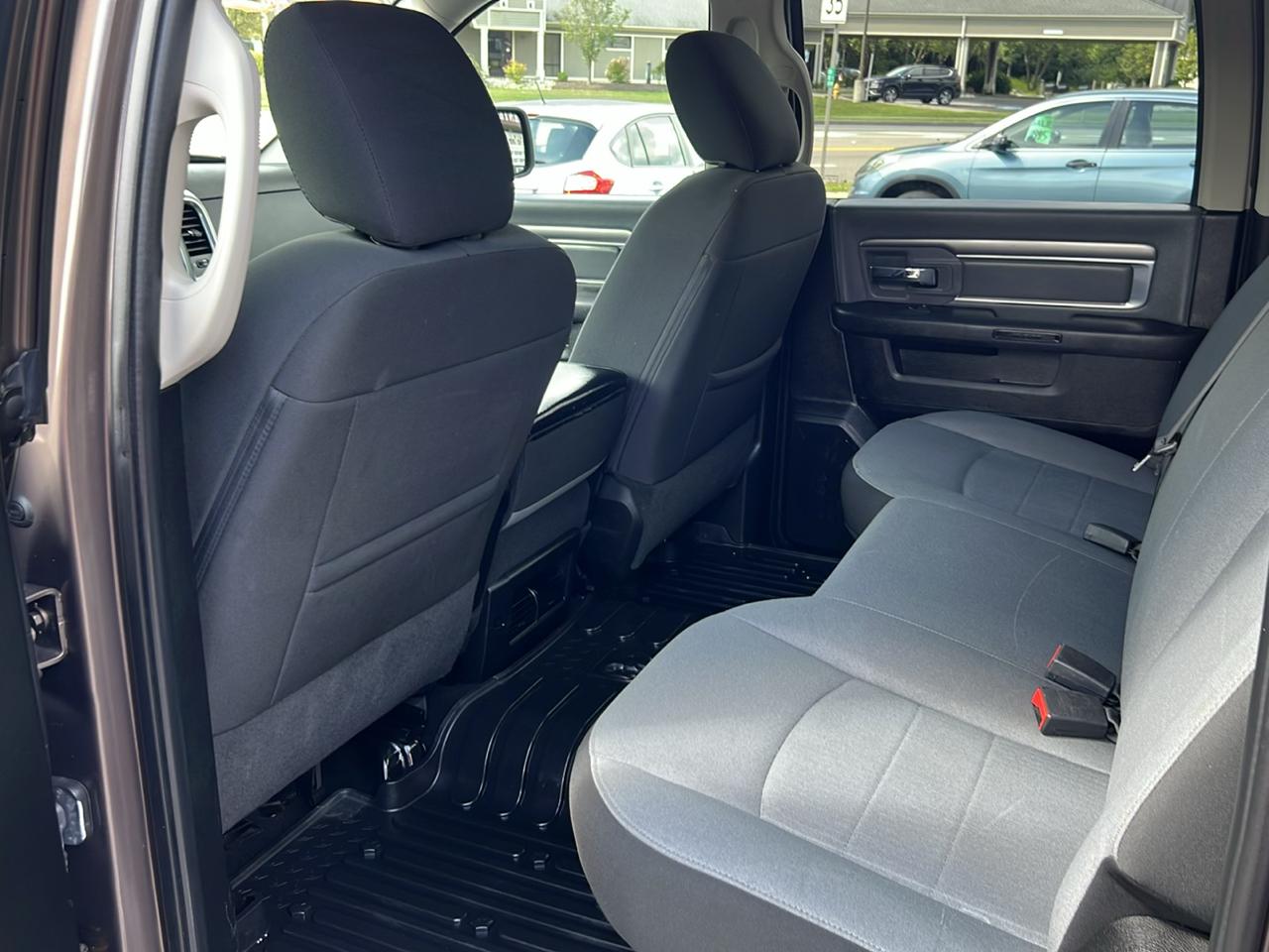 RAM 1500 Classic SLT 4x4 Crew Cab 5'7" Box 2021