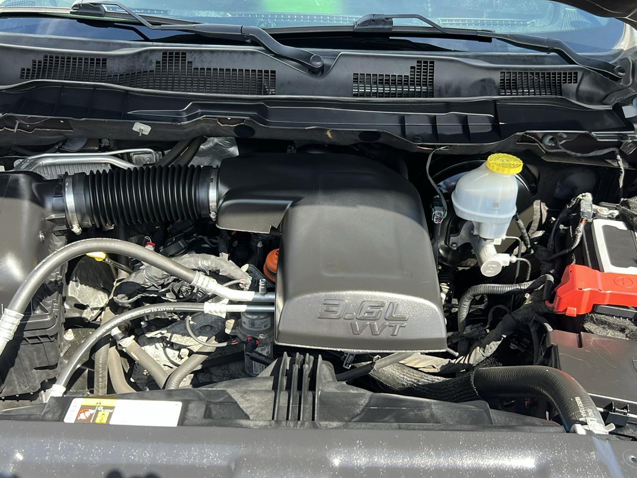 RAM 1500 Classic SLT 4x4 Crew Cab 5'7" Box 2021