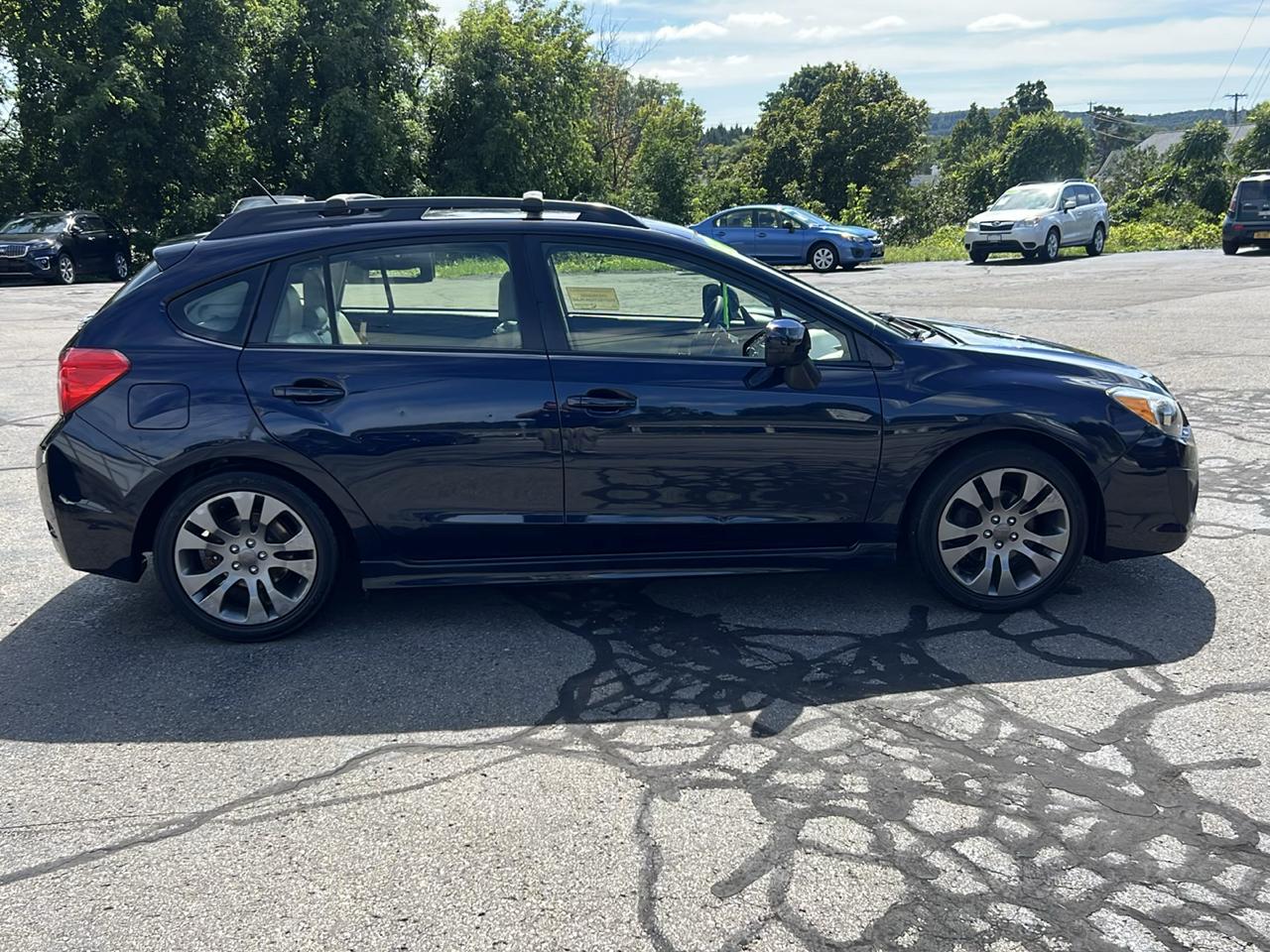 Subaru Impreza Wagon 5dr Auto 2.0i Sport Limited 2014