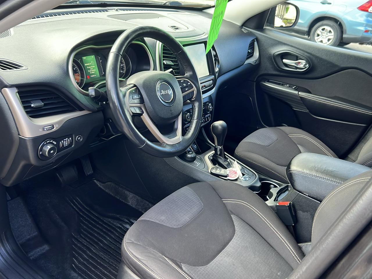 Jeep Cherokee 4WD 4dr Latitude 2015