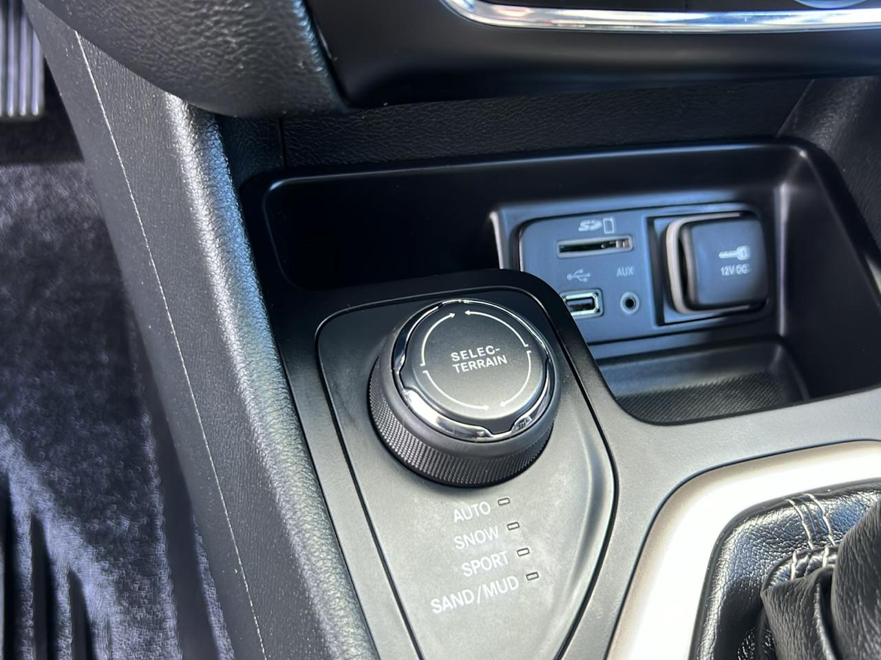 Jeep Cherokee 4WD 4dr Latitude 2015