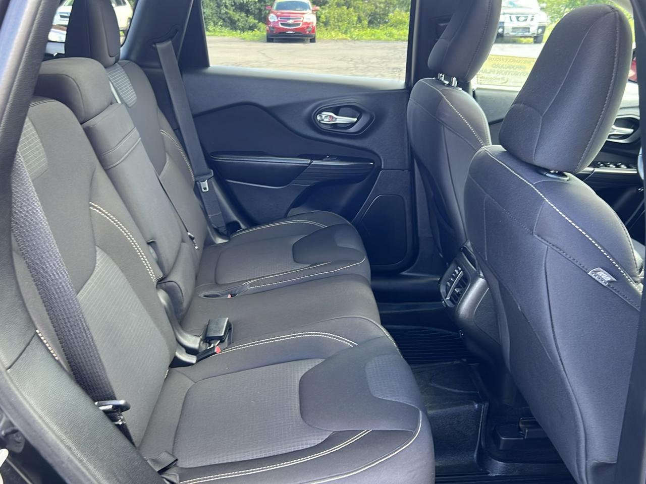 Jeep Cherokee 4WD 4dr Latitude 2015