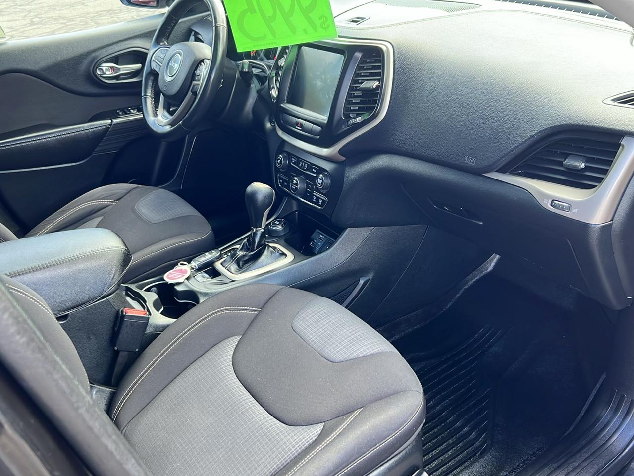 Jeep Cherokee 4WD 4dr Latitude 2015