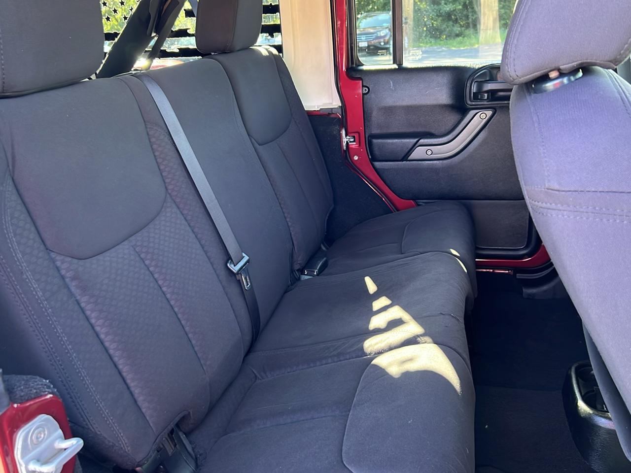 Jeep Wrangler Unlimited 4WD 4dr Sport 2013