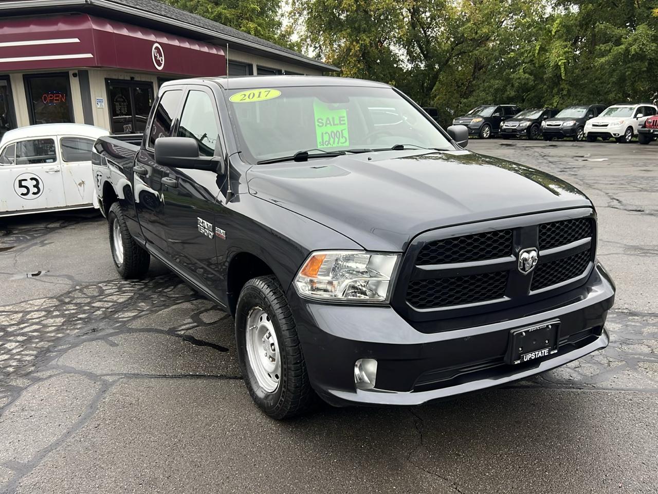 RAM 1500 Express 4x4 Quad Cab 6'4" Box 2017