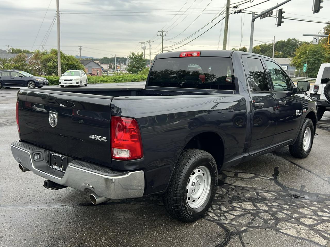 RAM 1500 Express 4x4 Quad Cab 6'4" Box 2017