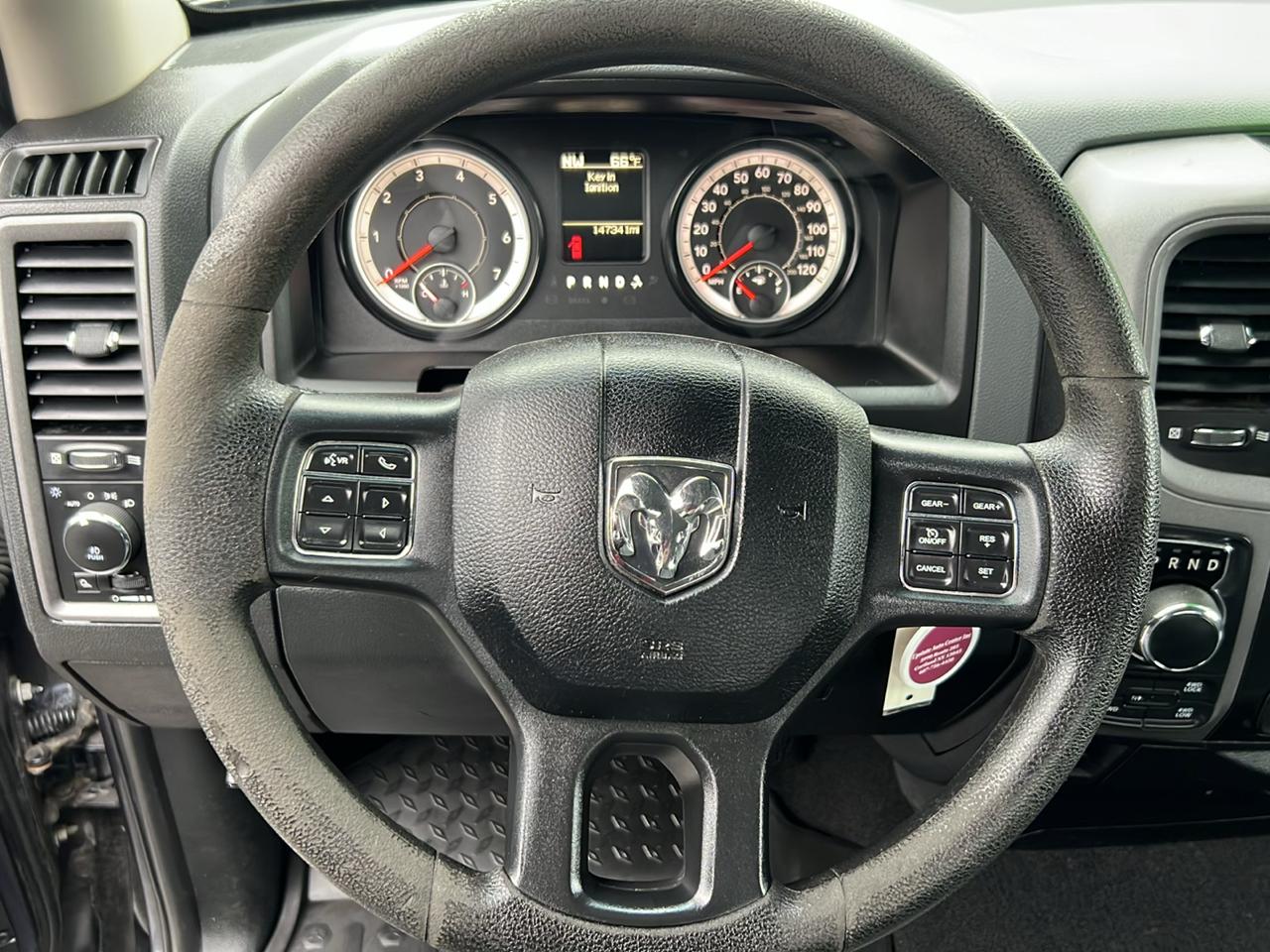 RAM 1500 Express 4x4 Quad Cab 6'4" Box 2017