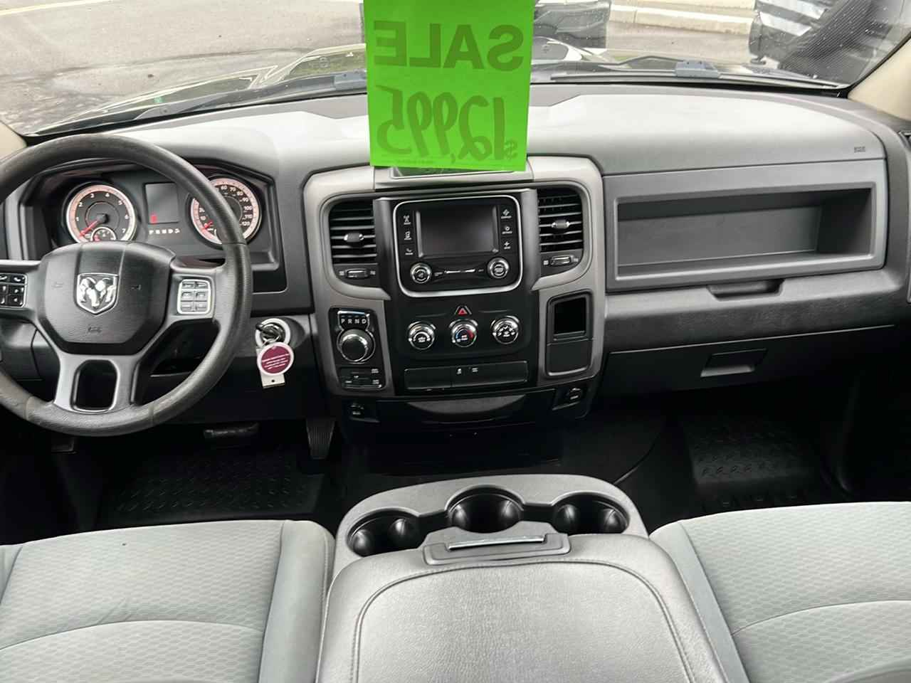 RAM 1500 Express 4x4 Quad Cab 6'4" Box 2017