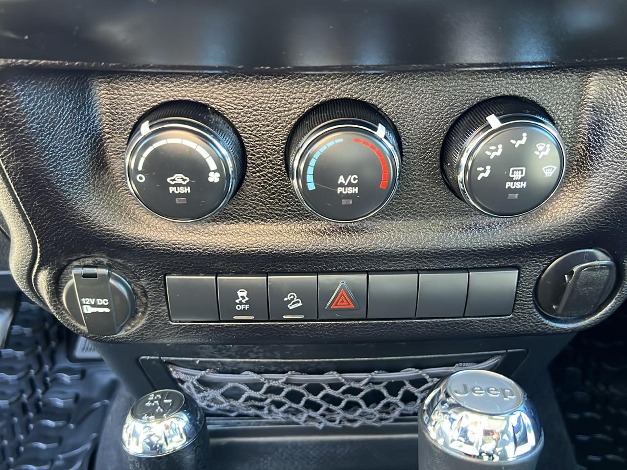 Jeep Wrangler 4WD 2dr Willys Wheeler 2016