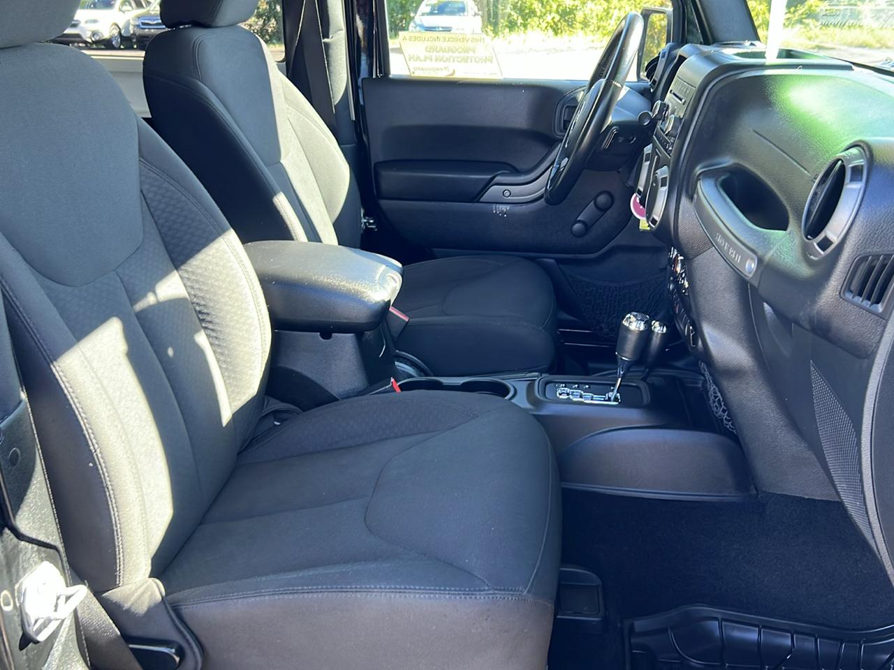 Jeep Wrangler 4WD 2dr Willys Wheeler 2016
