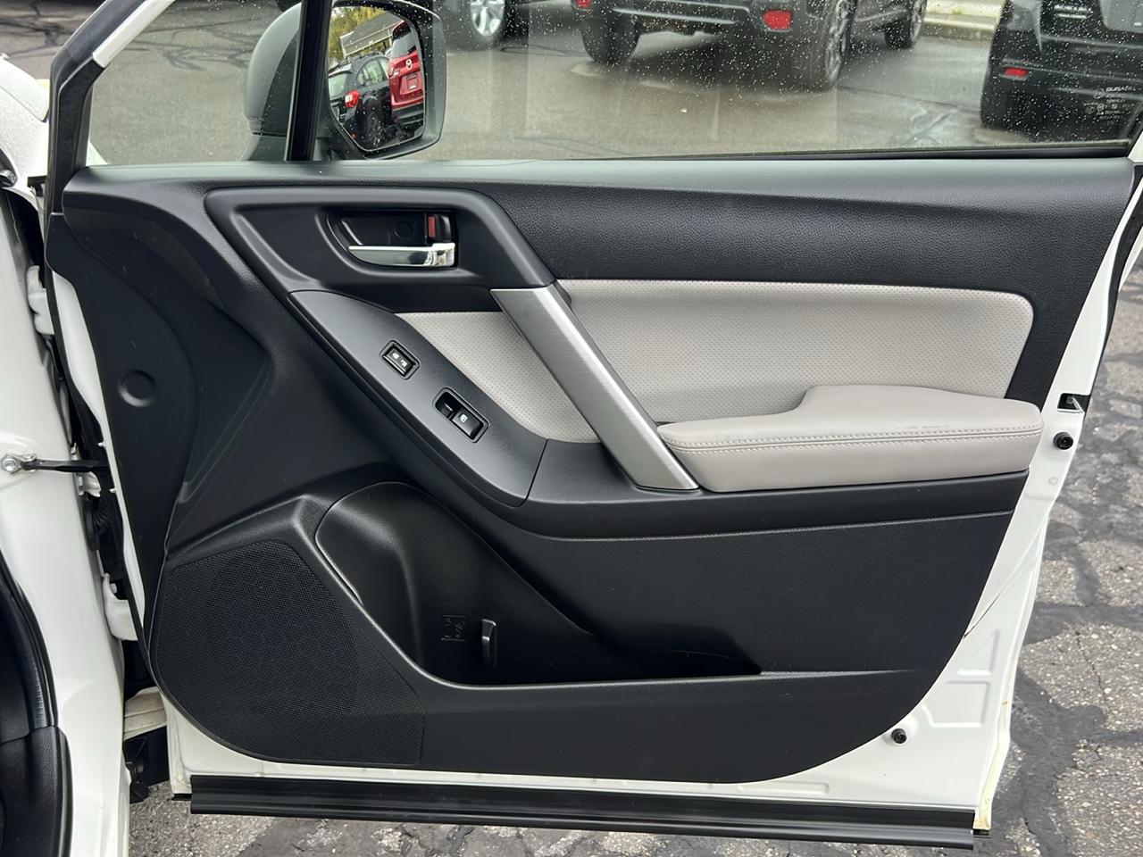 Subaru Forester 4dr Auto 2.5i Limited PZEV 2014