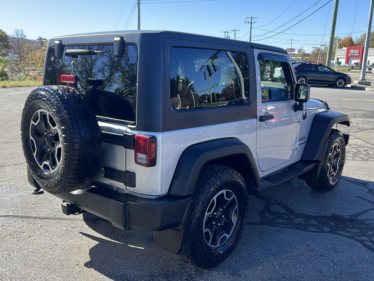 Jeep Wrangler 4WD 2dr Sport 2011