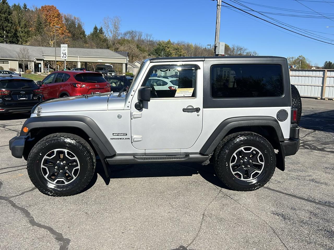 Jeep Wrangler 4WD 2dr Sport 2011