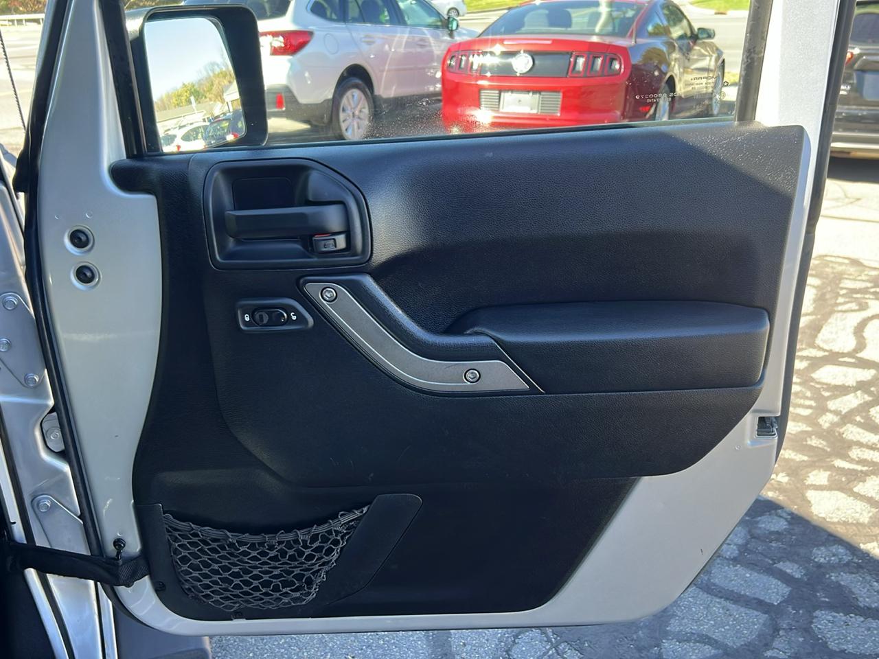 Jeep Wrangler 4WD 2dr Sport 2011