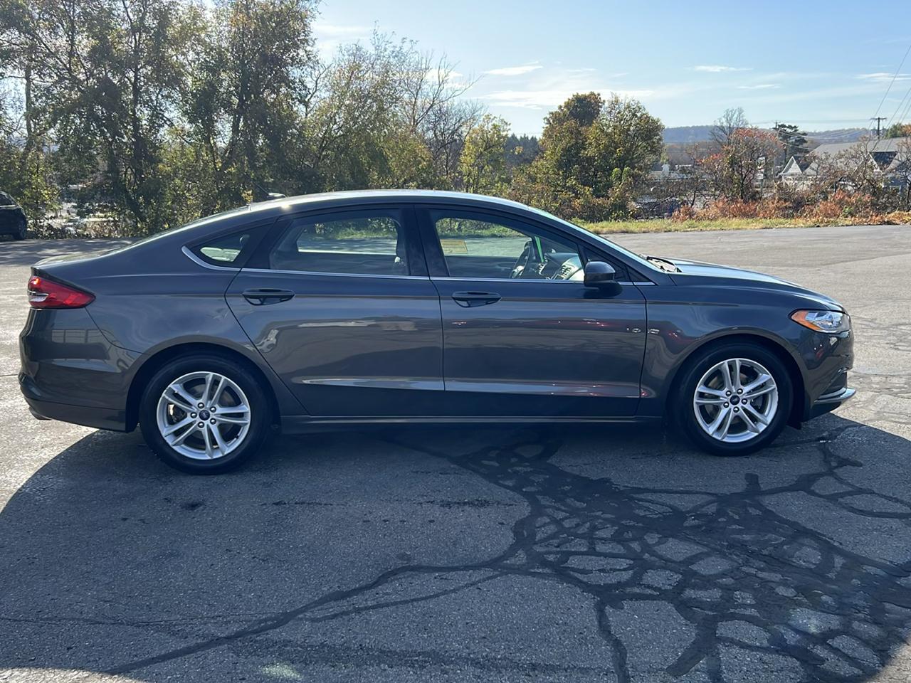 Ford Fusion SE FWD 2018