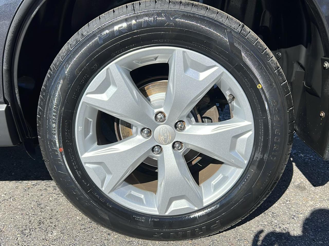 Subaru Forester 4dr CVT 2.5i Premium PZEV 2015