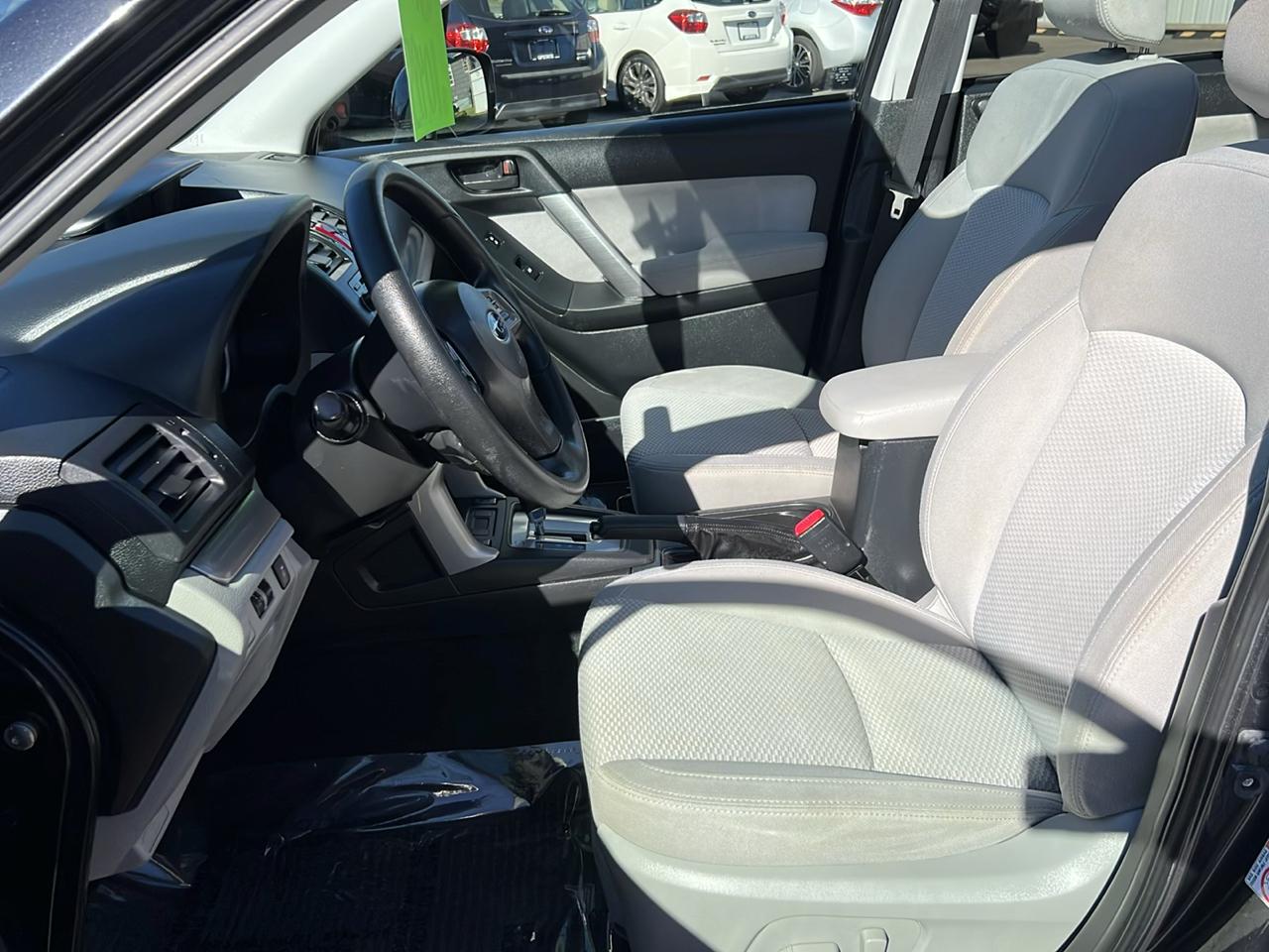 Subaru Forester 4dr CVT 2.5i Premium PZEV 2015