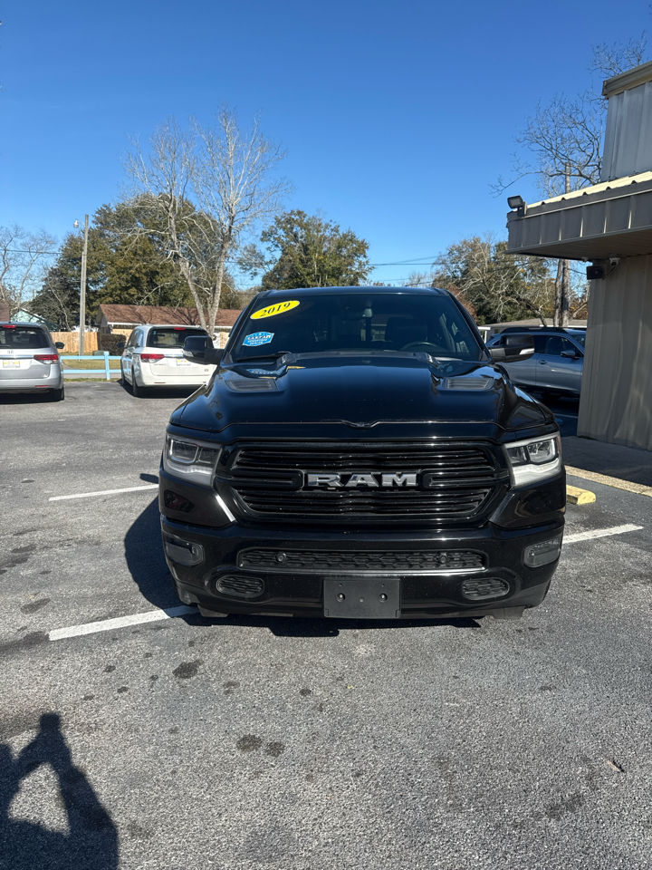 RAM 1500 Laramie 4x2 Crew Cab 5'7" Box 2019