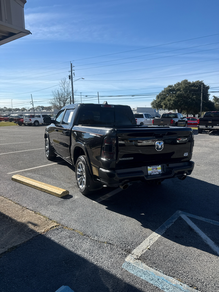 RAM 1500 Laramie 4x2 Crew Cab 5'7" Box 2019