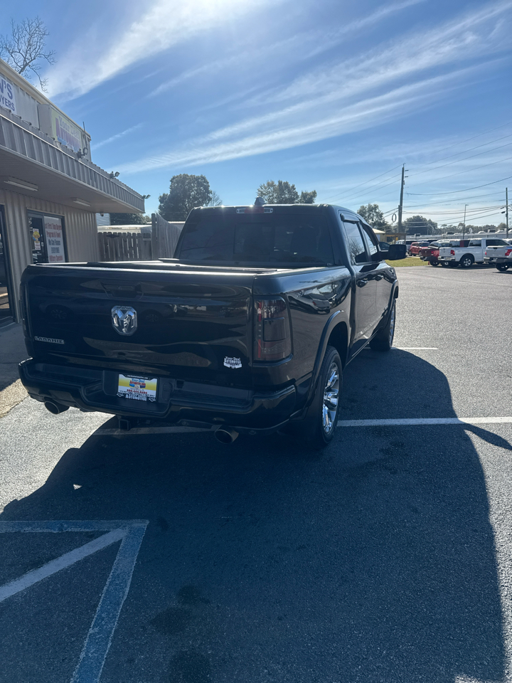 RAM 1500 Laramie 4x2 Crew Cab 5'7" Box 2019