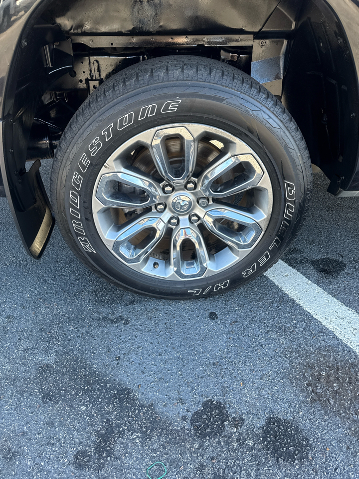 RAM 1500 Laramie 4x2 Crew Cab 5'7" Box 2019