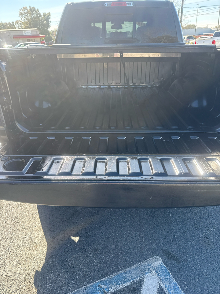 RAM 1500 Laramie 4x2 Crew Cab 5'7" Box 2019