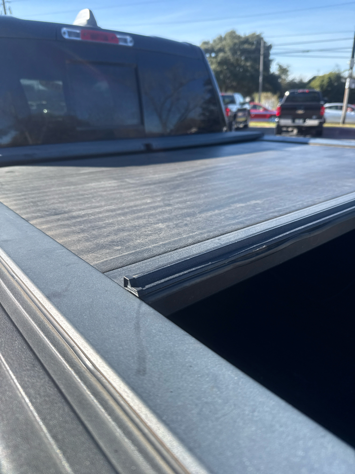 RAM 1500 Laramie 4x2 Crew Cab 5'7" Box 2019