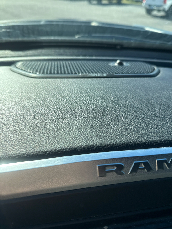 RAM 1500 Laramie 4x2 Crew Cab 5'7" Box 2019