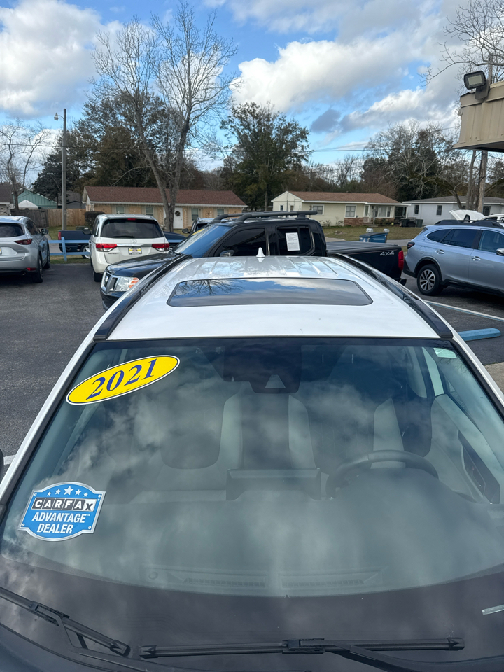 Toyota RAV4 Hybrid XLE AWD (Natl) 2021