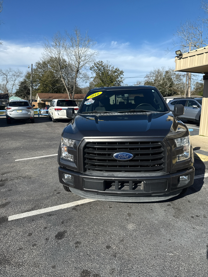 Ford F-150 2WD SuperCrew 157" Lariat 2016