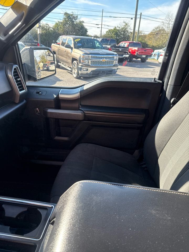 Ford F-150 2WD SuperCrew 157" Lariat 2016