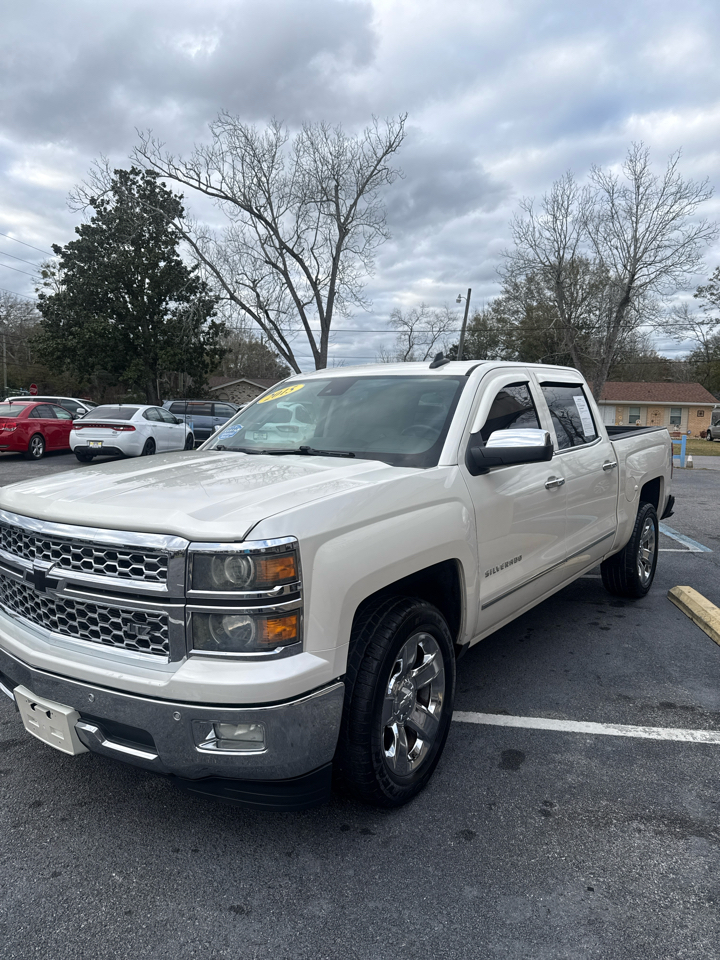 Chevrolet Silverado 1500 2WD Crew Cab 143.5" LTZ w/1LZ 2015