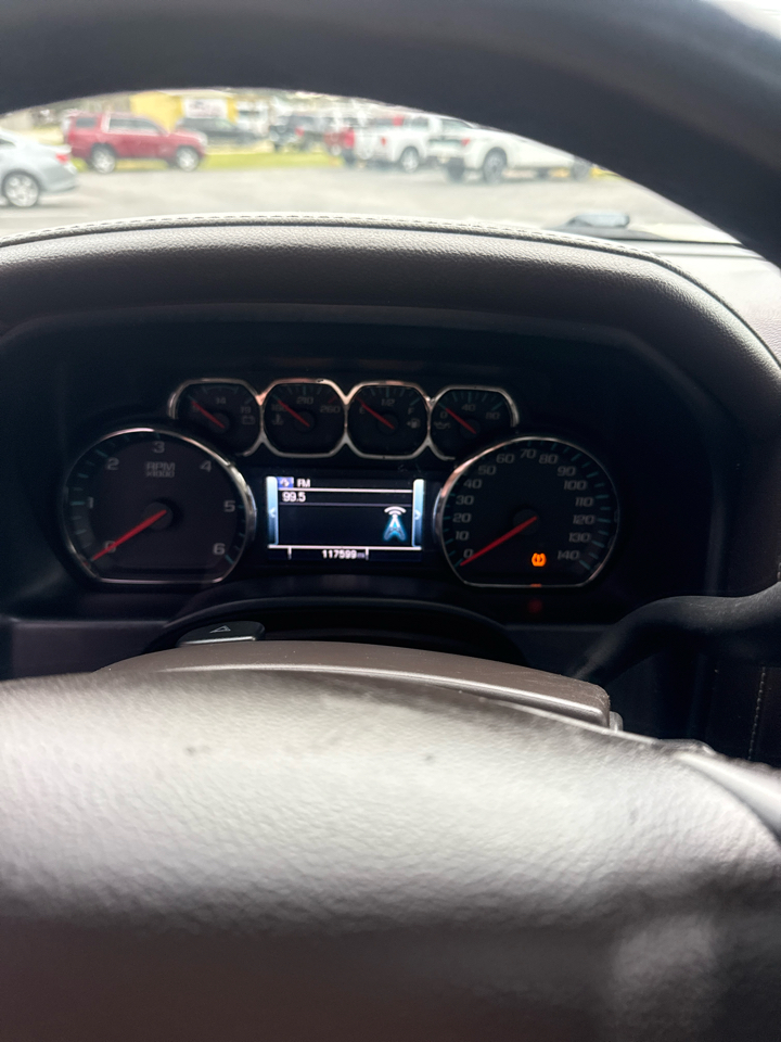 Chevrolet Silverado 1500 2WD Crew Cab 143.5" LTZ w/1LZ 2015