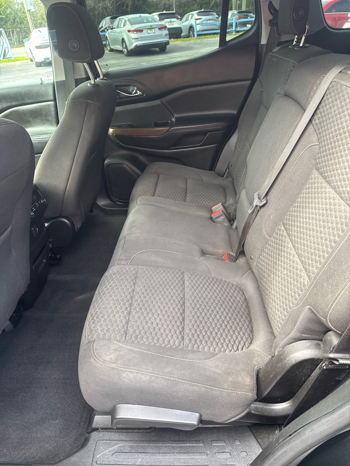 GMC Acadia FWD 4dr SLE w/SLE-1 2018