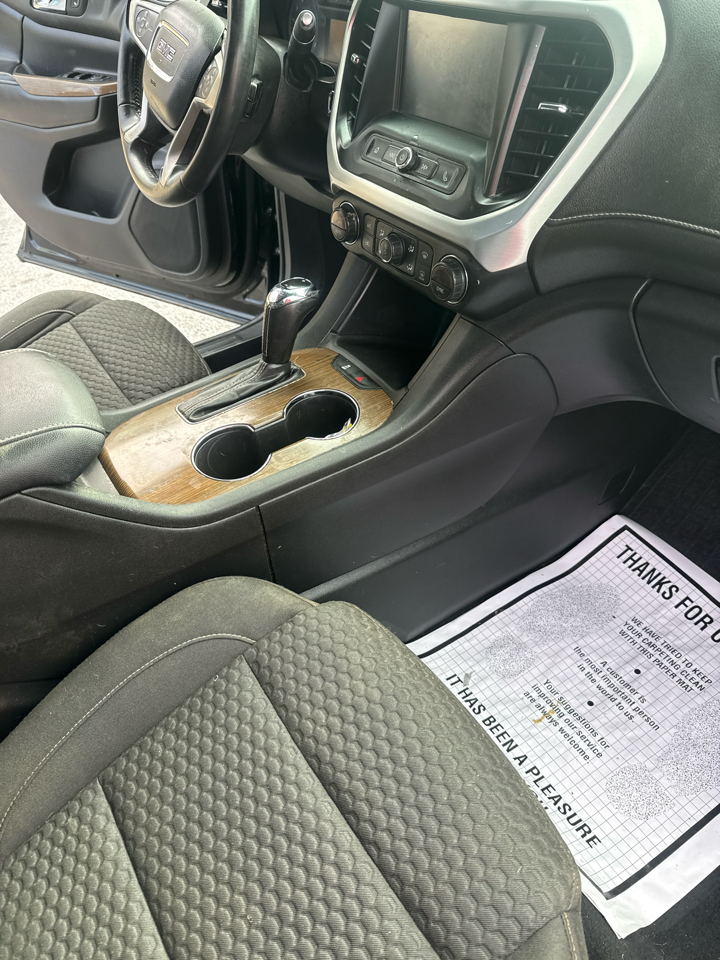 GMC Acadia FWD 4dr SLE w/SLE-1 2018