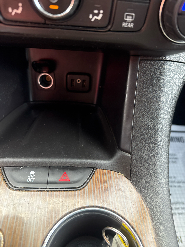 GMC Acadia FWD 4dr SLE w/SLE-1 2018