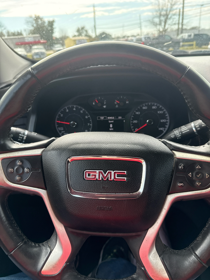 GMC Acadia FWD 4dr SLE w/SLE-1 2018