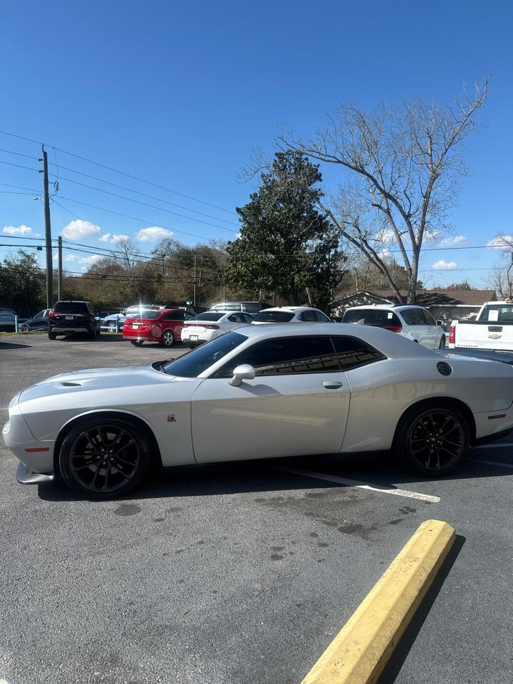 Dodge Challenger R/T Scat Pack RWD 2020
