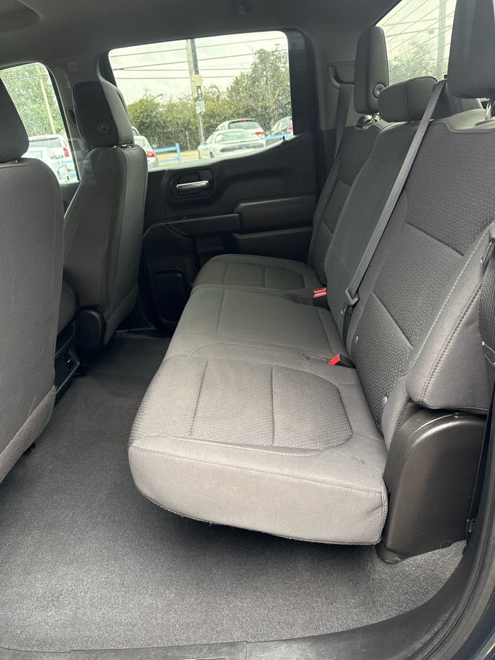 Chevrolet Silverado 1500 2WD Crew Cab 147" Custom 2020