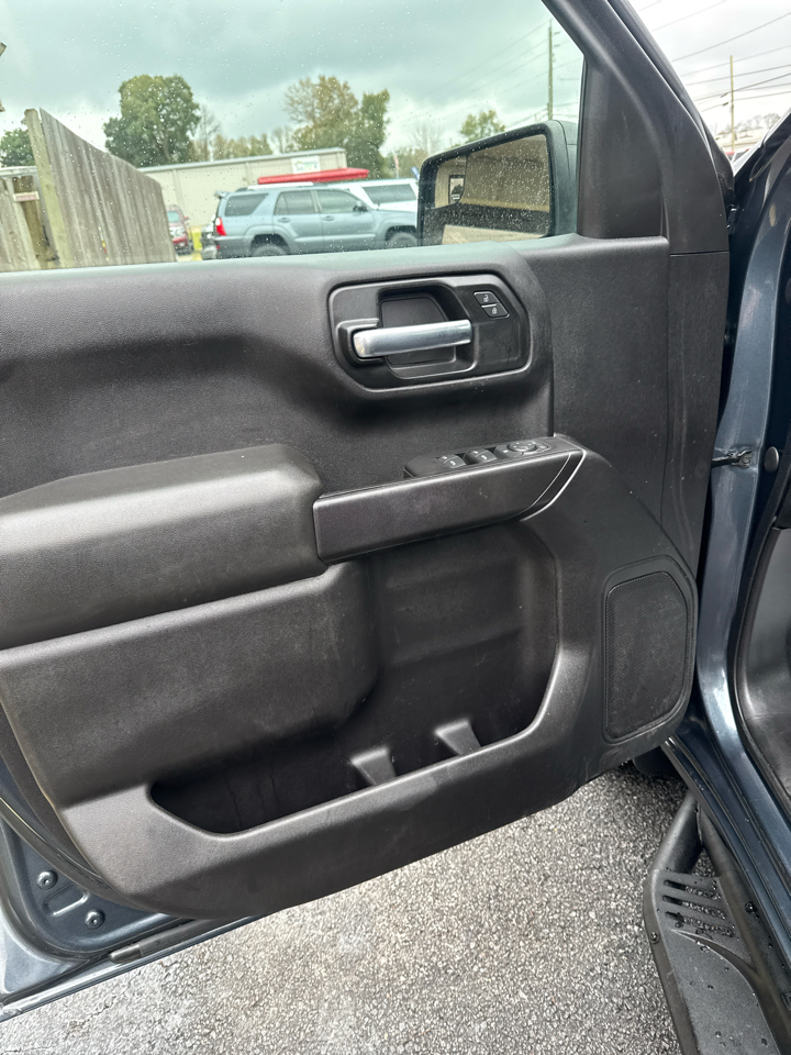 Chevrolet Silverado 1500 2WD Crew Cab 147" Custom 2020