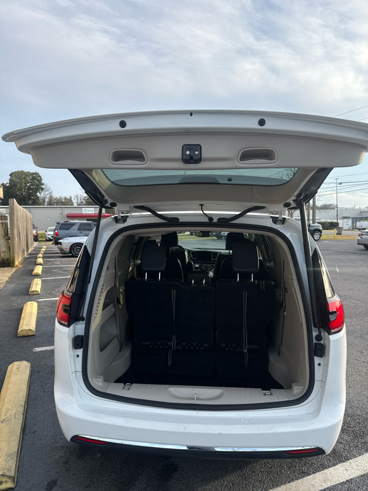 Chrysler Pacifica Touring L FWD 2022