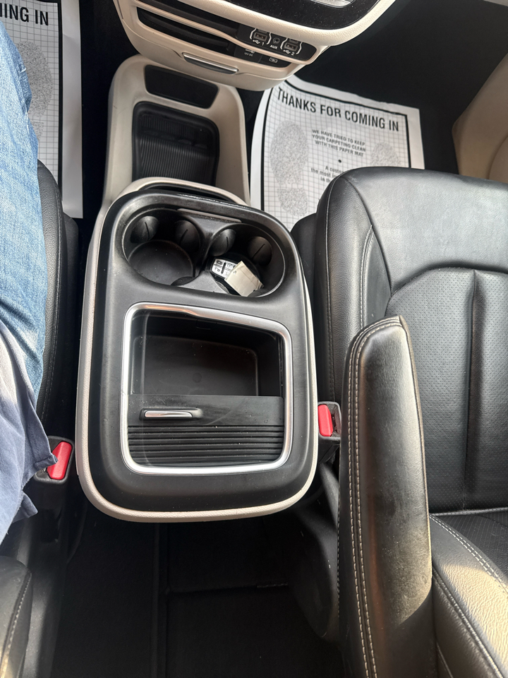 Chrysler Pacifica Touring L FWD 2022