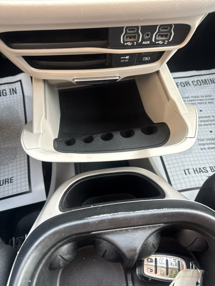 Chrysler Pacifica Touring L FWD 2022