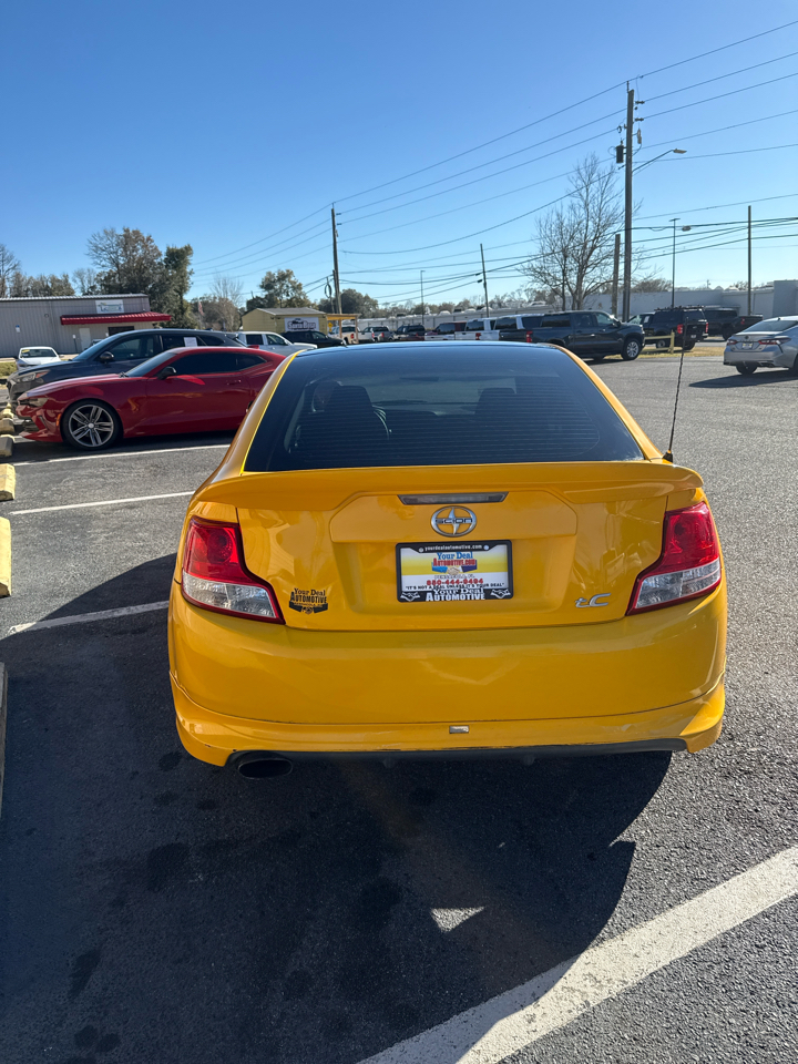 Scion tC 2dr HB Man (Natl) 2012
