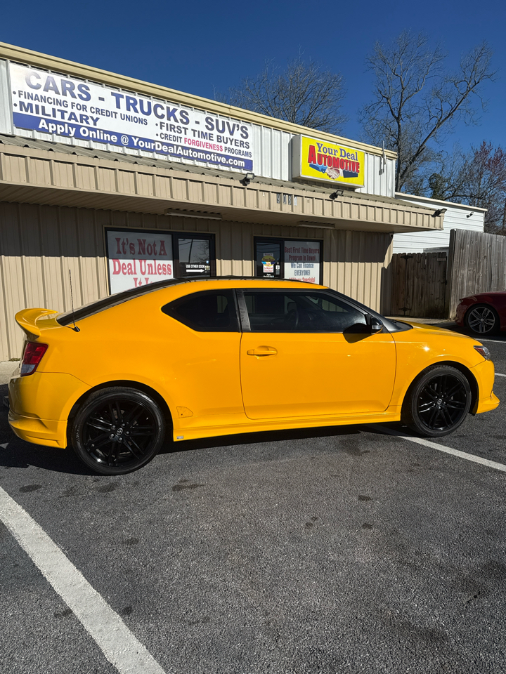 Scion tC 2dr HB Man (Natl) 2012