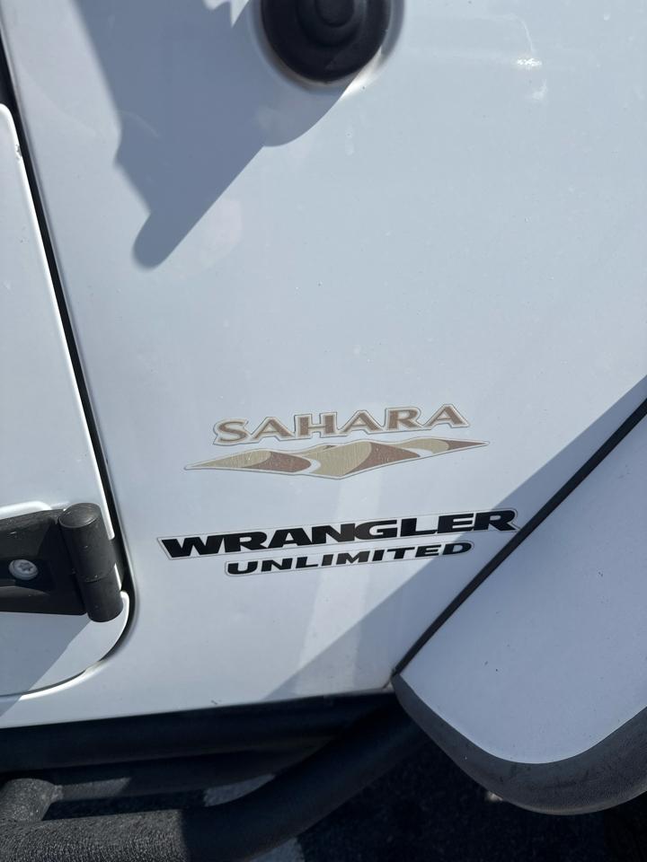 Jeep Wrangler Unlimited 4WD 4dr Sahara 2015