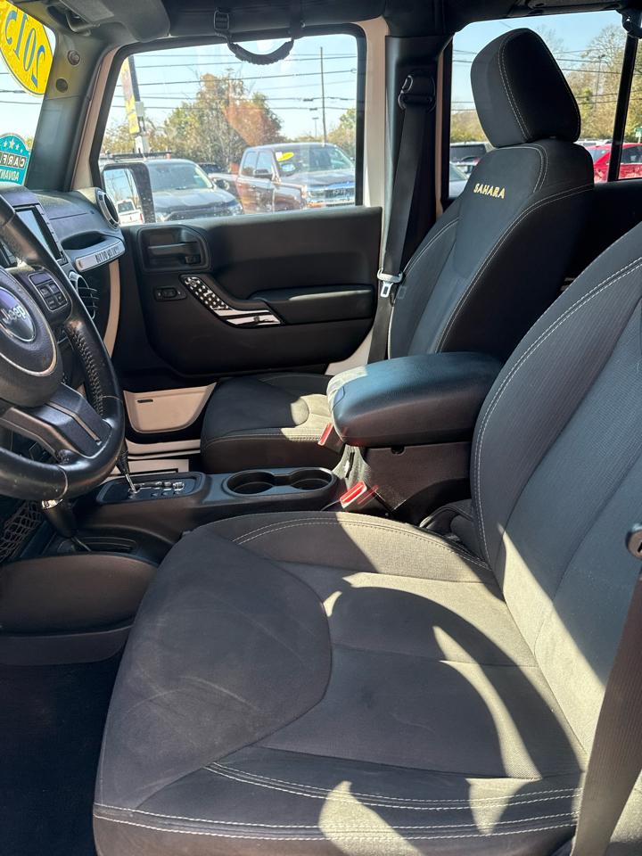 Jeep Wrangler Unlimited 4WD 4dr Sahara 2015